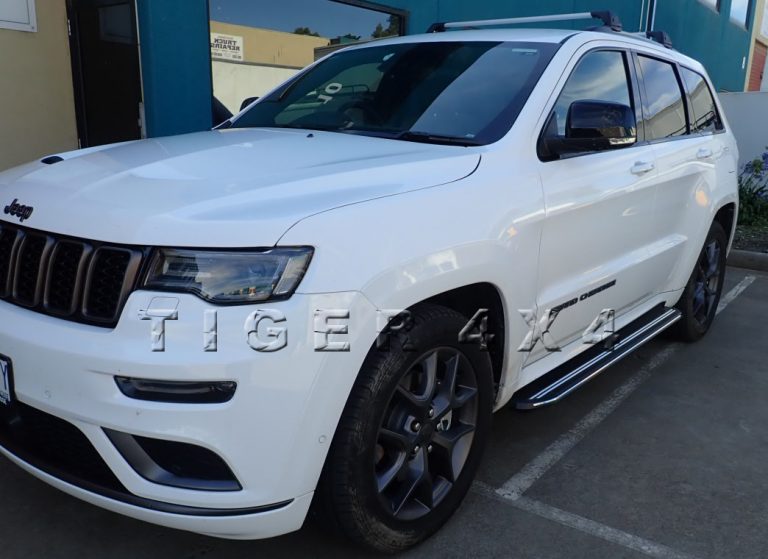 (XR) Side Steps Running Boards for Jeep Grand Cherokee SRT Summit S